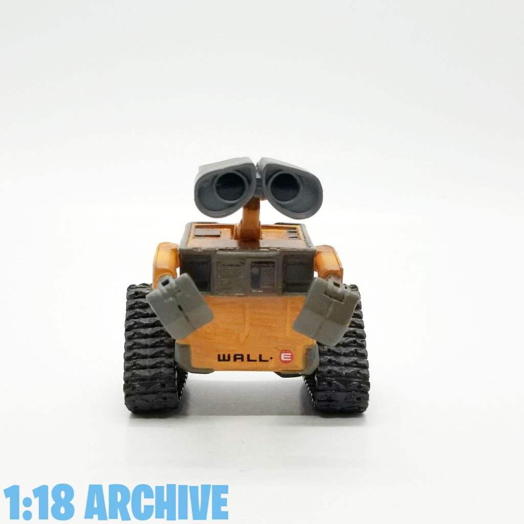 118_Action_Figure_Archive_Droid_of_the_Day_Reviews_Checklist_Guide_Pixar_Disney_Store_Wall-E_playset-Walle